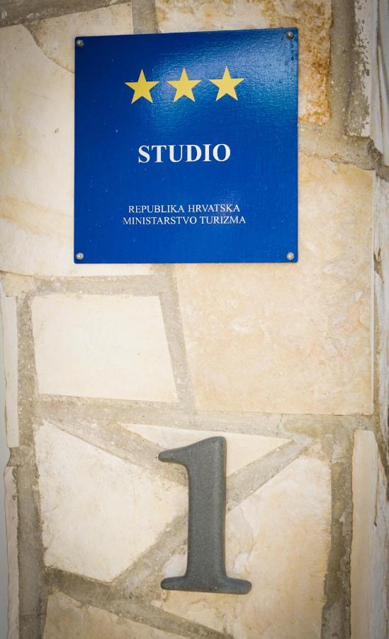 Apartments Roberta Novigrad  Luaran gambar